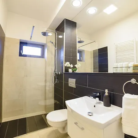 22 Apartment *
