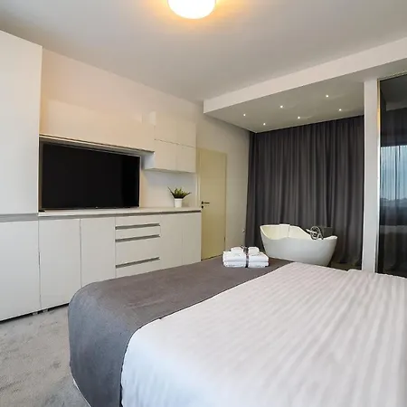 Apartment 22 *