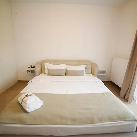 22 Apartment